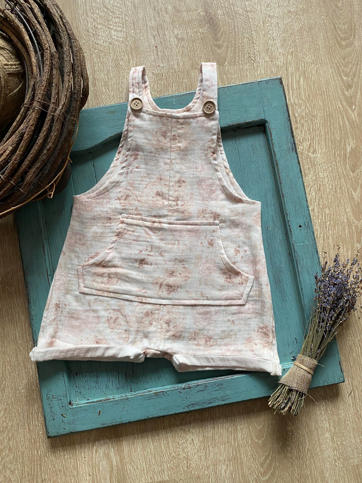 Salopeta muselina flori pale